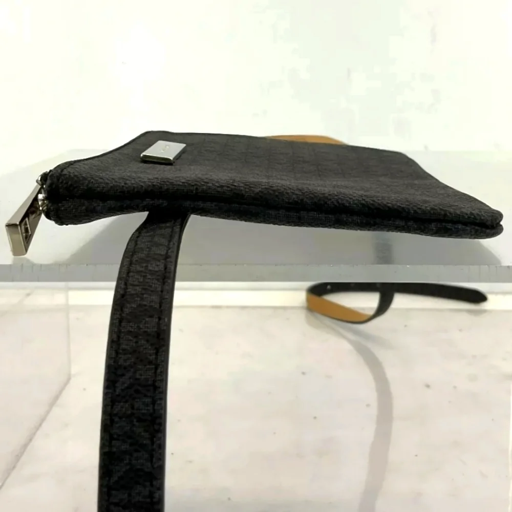 Michael Kors Size S Black & Gray Fanny Pack